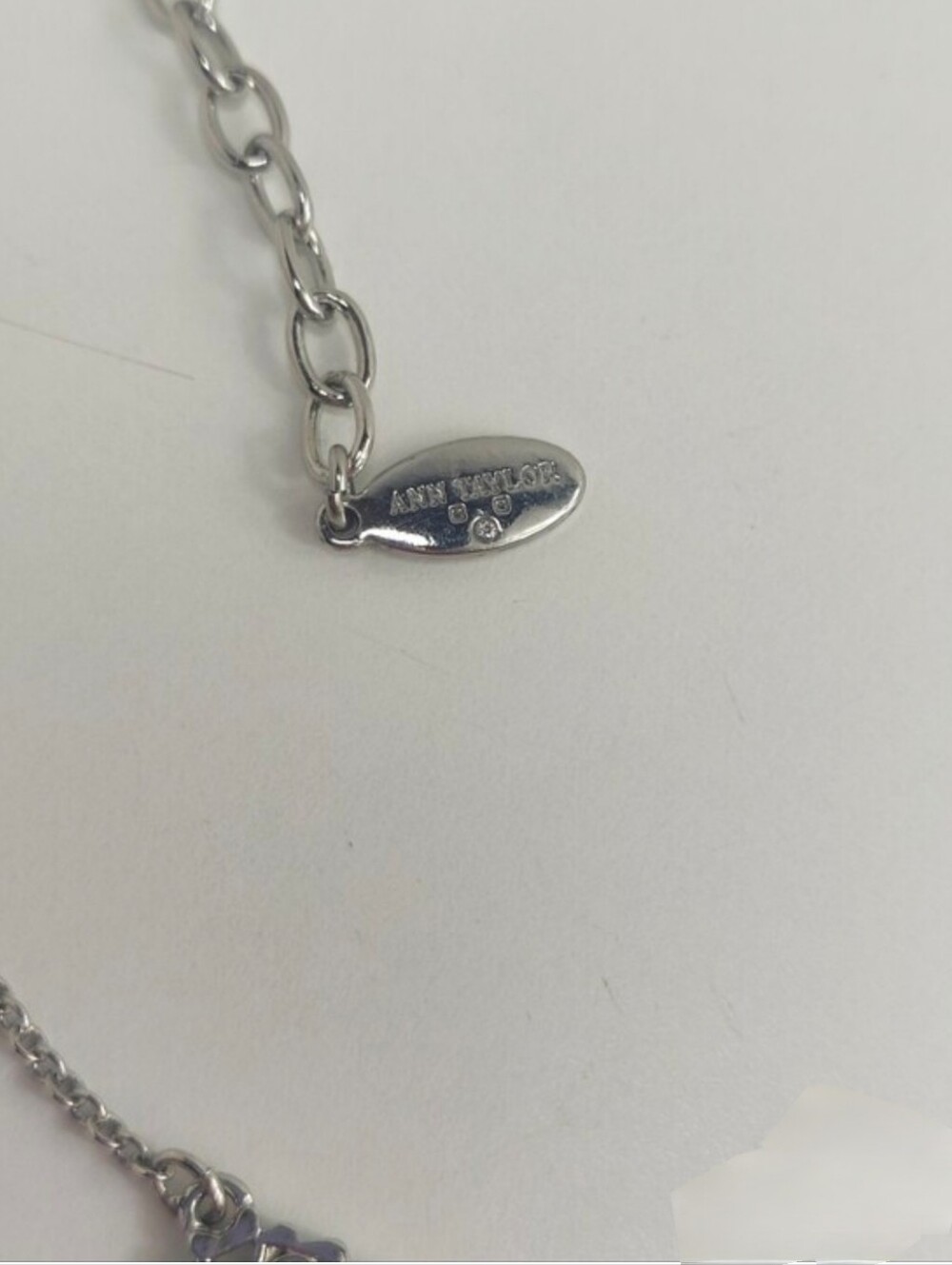 Ann Taylor Silver Tone Filigree Floral Station Necklace 18-21" Adjustable - Picture 4 of 6